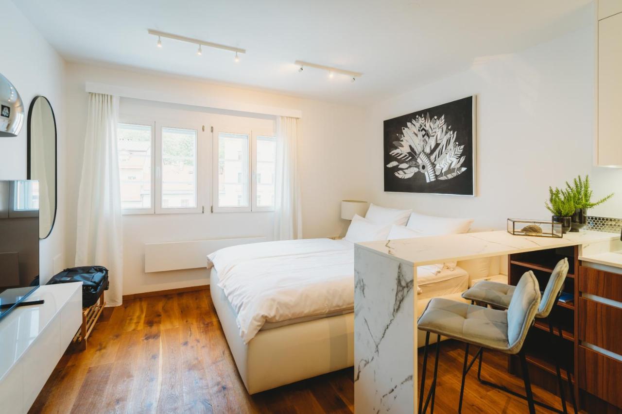 Romantic Jump Studio Overlooking River, Free Parking Ljubljana Buitenkant foto
